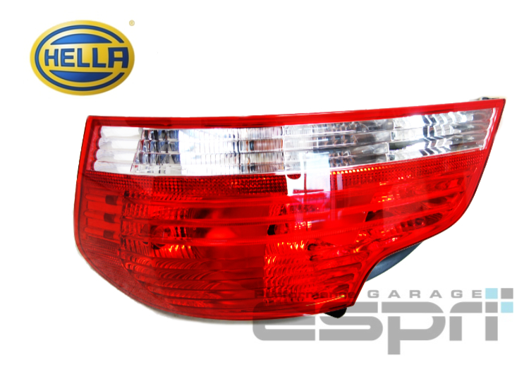 特価品 E82 E88 テールライト テールランプ 右側